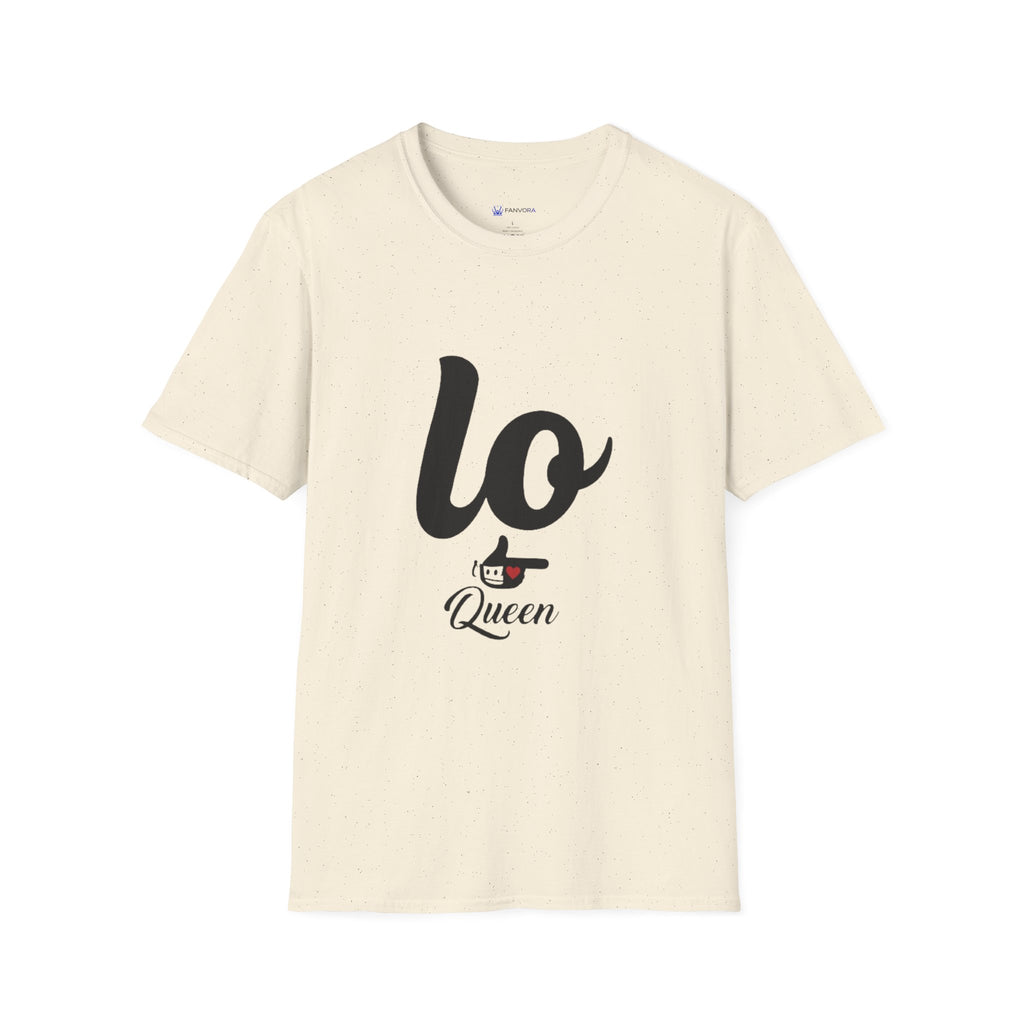 T-Shirt — 'Lo Queen' Playful Script Tee for Cat Lovers