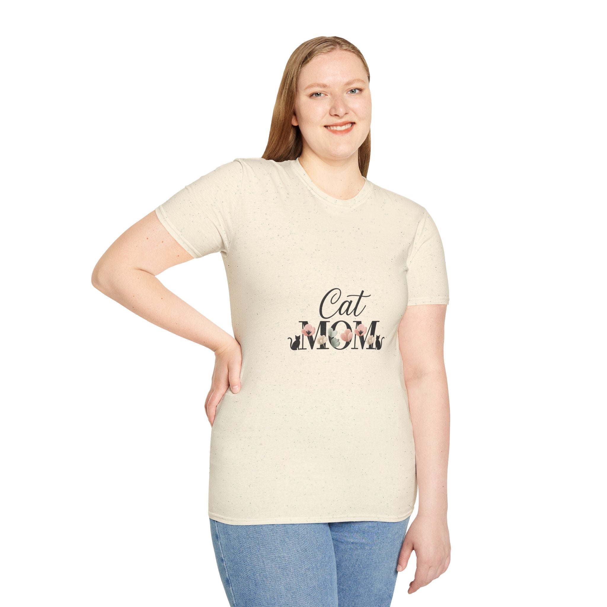 Cat Mom T-Shirt – Floral Script Cat Mom Tee, Cute Casual Gift for Cat Lovers