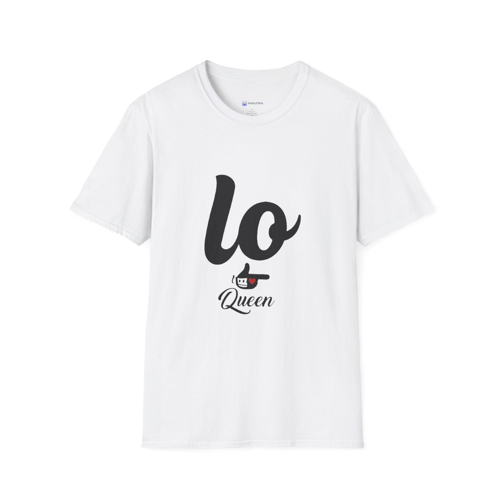 T-Shirt — 'Lo Queen' Playful Script Tee for Cat Lovers