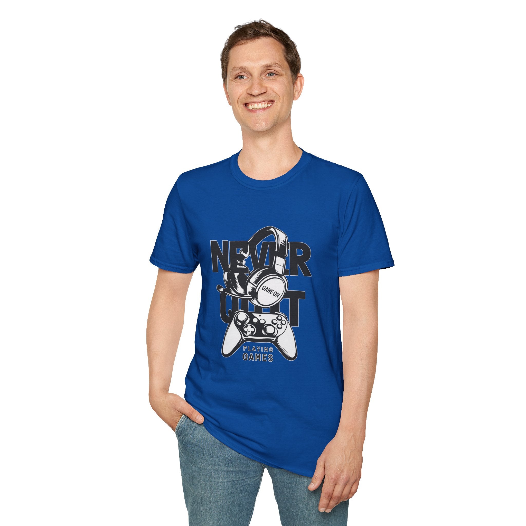 Gamer 'Never Quit' T-Shirt — Headphones & Controller Retro Gaming Tee